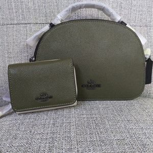 olive green coach set w/ wallet and serena satchel